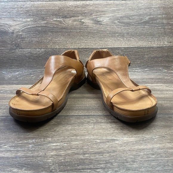 Timberland Sandals Women's Sz 10 Camel Leather Outdoors Hiking Comfortable - Picture 4 of 11